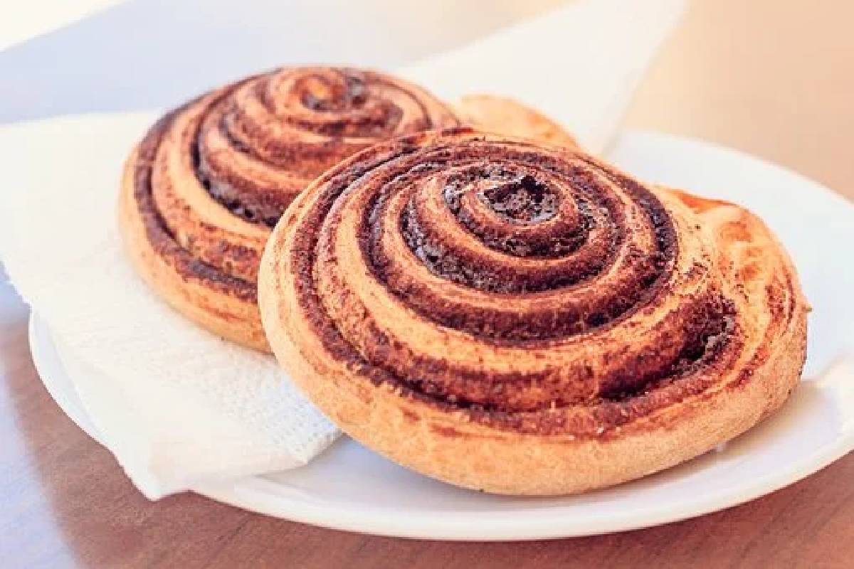 Easy Cinnamon Rolls